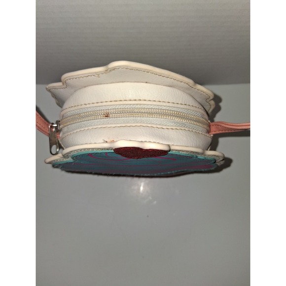 Girls or Woman's Crossbody Purse Cupcake Design 6" Glitter Heart‎ - Picture 5 of 7